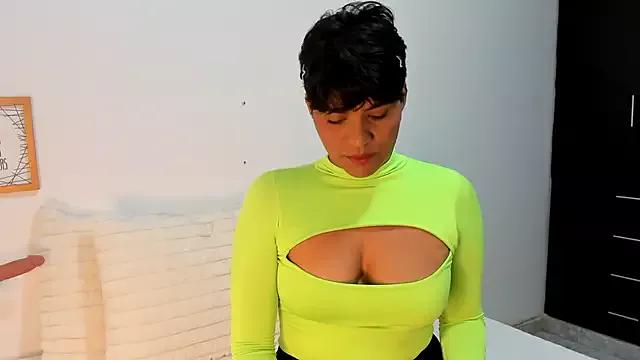 NenaAngeel from StripChat