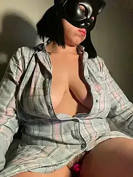 nenalayla from StripChat