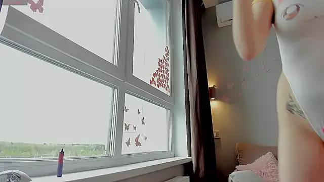 nerenuu_ from StripChat