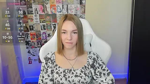 NessaDiazz from StripChat