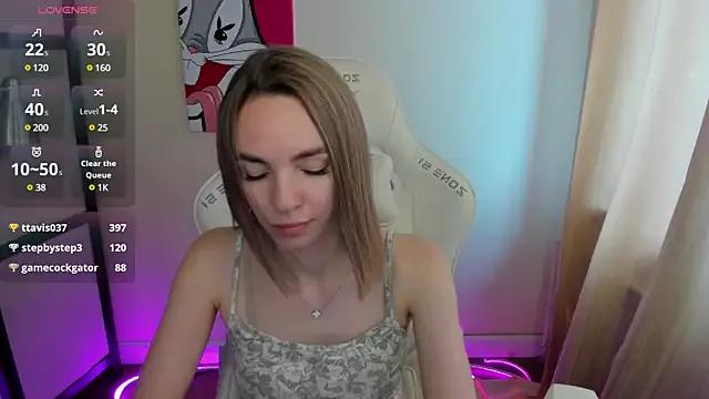 NessaDiazz from StripChat