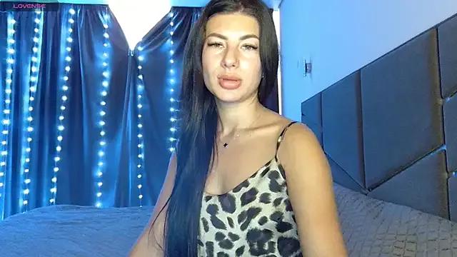 NessyStar from StripChat