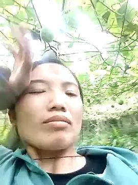 Ngan-cute webcams show profile image 