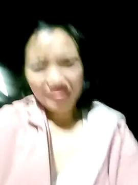 ngan-cute from StripChat