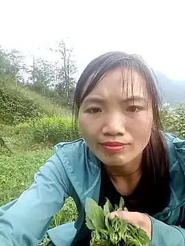 ngan-cute from StripChat