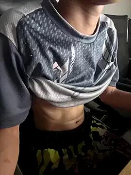Nguyamihf webcams show profile image 