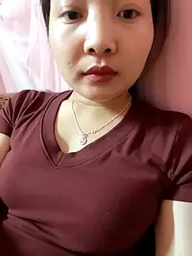 NguyenMyy webcams show profile image 