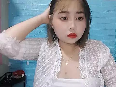 Nhan7868 from StripChat