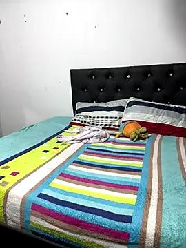 Photos of nic_2005 from StripChat is Freechat