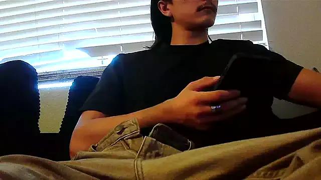 Nicks9inches from StripChat is Freechat