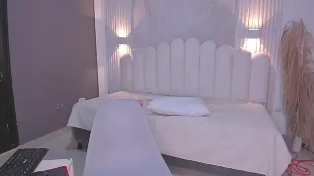 Nicky__21 from StripChat is Freechat