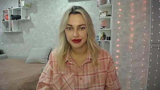 NickyAdamidi from StripChat is Freechat
