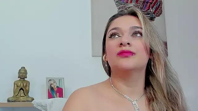 NicoleDiior from StripChat is Freechat