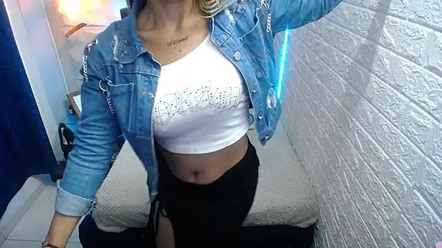 Dirty chat webcam: explore liveshows with versed models, from laying bare to fetishes, in a variety of sexy free adult webcams.