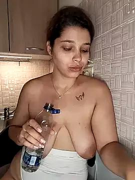NicoleHayle from StripChat is Freechat