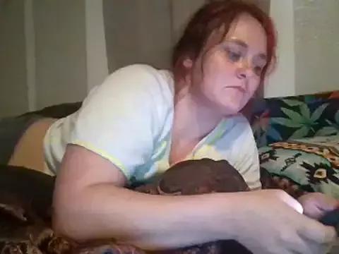 nicolelux33 from StripChat is Freechat