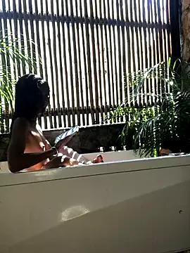 Nicolle_Scott from StripChat is Freechat