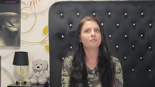 NicolleGrant webcams show profile image 