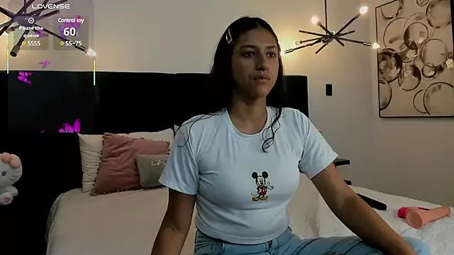 niia7 from StripChat