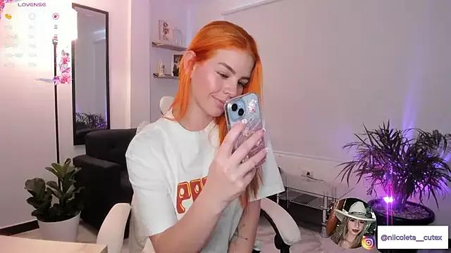 Niicoleta from StripChat