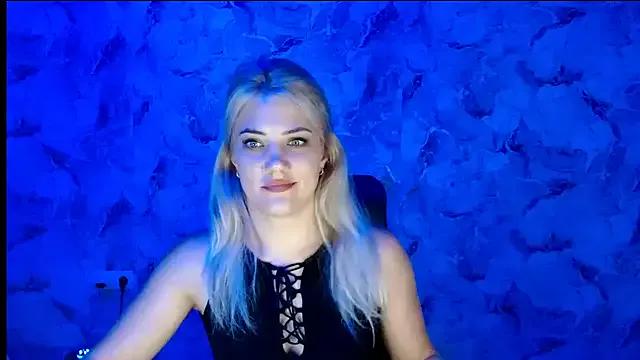 nika_gold1 from StripChat is Freechat