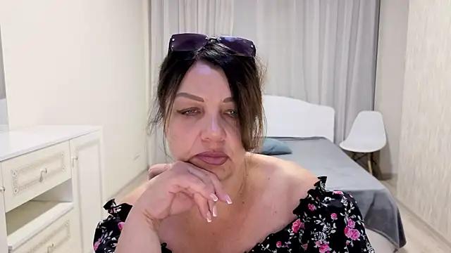 Nika_Light from StripChat is Freechat