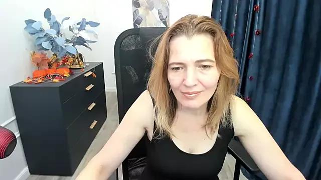 NikaStraitlive from StripChat is Freechat