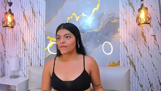 NIKIBUNNY from StripChat is Freechat