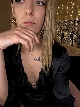 Nikiita_X from StripChat