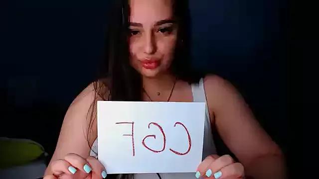 NikiWhite from StripChat is Freechat