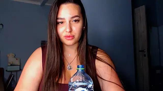NikiWhite from StripChat is Freechat
