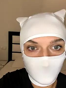 Nikki_Hoee from StripChat