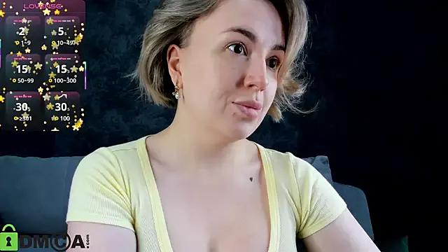 Nikki_Kai from StripChat