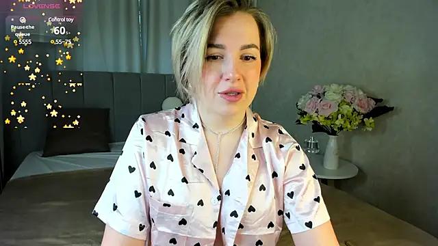 Nikki_Kai from StripChat