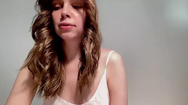 Nikki_Mimimi from StripChat