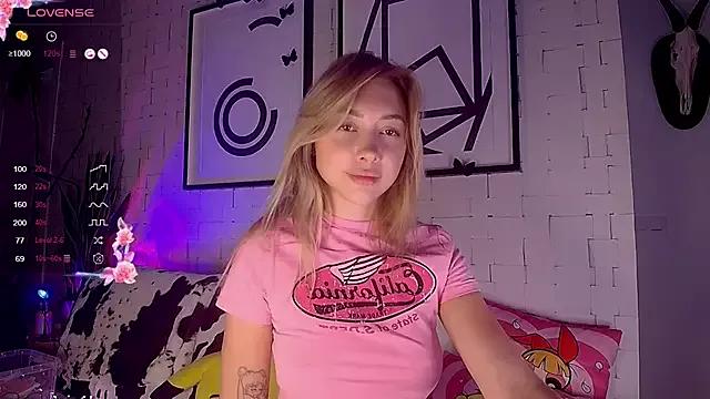 Dirty chat webcam: explore liveshows with versed models, from laying bare to fetishes, in a variety of sexy free adult webcams.