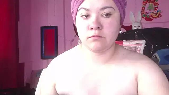 NikkiRous_ from StripChat