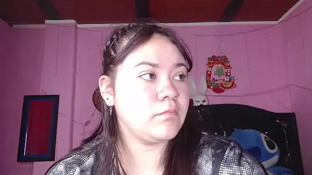 NikkiRous_ from StripChat