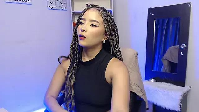 Niky___ from StripChat is Freechat