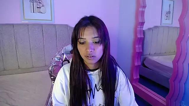 nilia_ch from StripChat