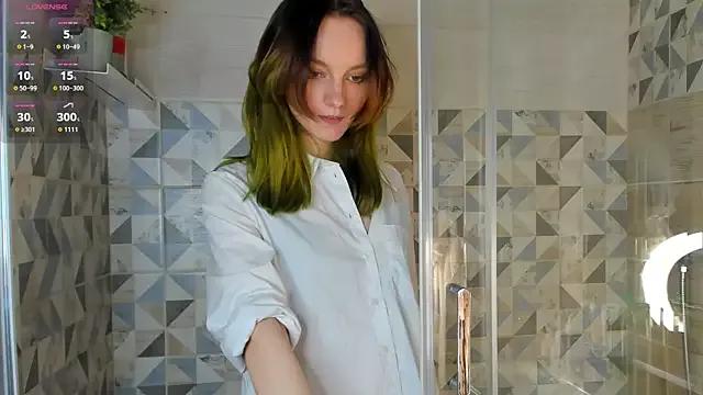 Nilliee_Sugar from StripChat is Freechat