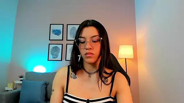 nina__dixon from StripChat