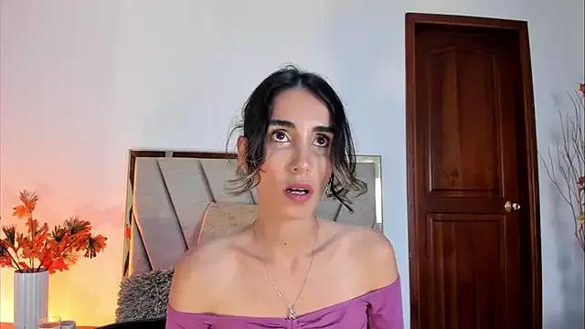 Nina_Cavaali from StripChat