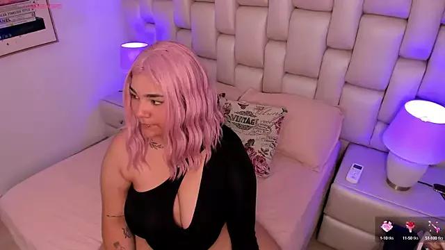 nina_deluxe_ from StripChat is Freechat