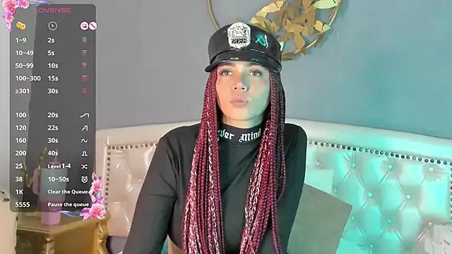 nina_gat from StripChat