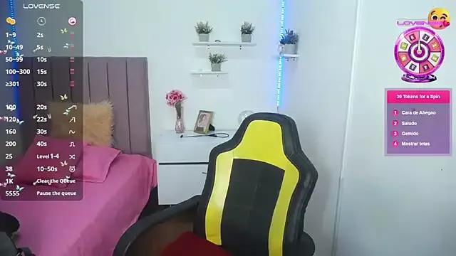 Nina_lovee_ from StripChat