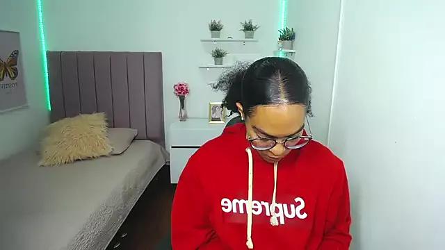Nina_lovee_ from StripChat