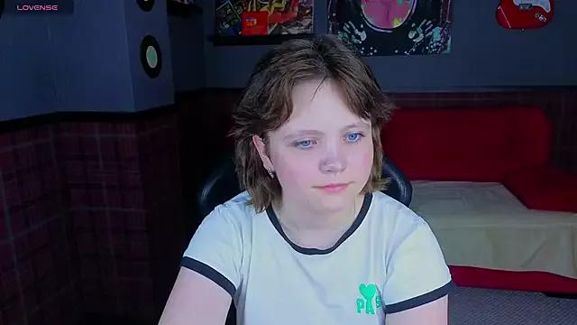 Nina_Lunaa from StripChat is Freechat