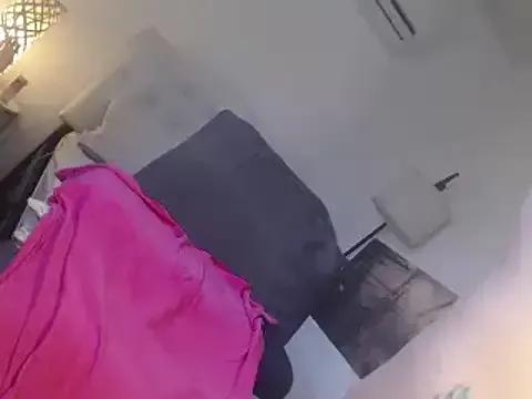 NinaDOM4CUM from StripChat