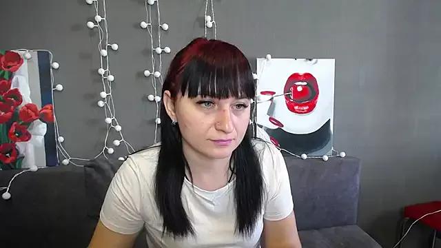 NinaFlawlees from StripChat
